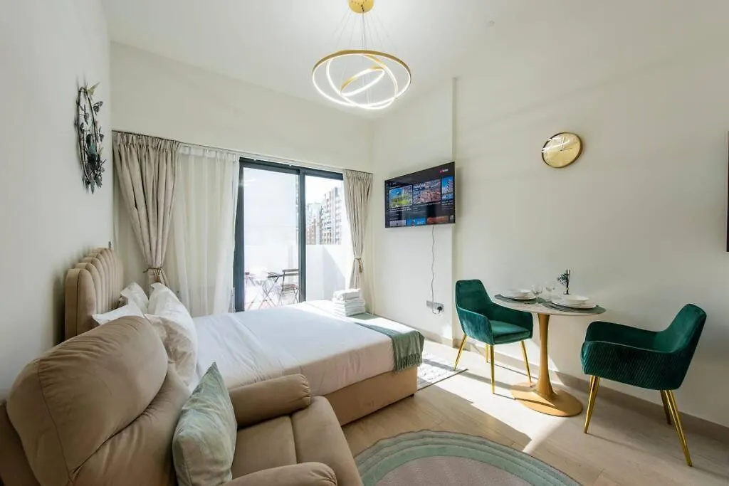 Apartment Lovely Studio By Skylight Dubai