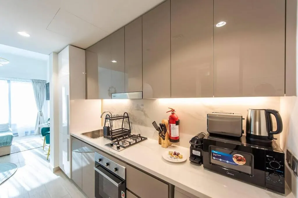 Lovely Studio By Skylight Dubai Apartment